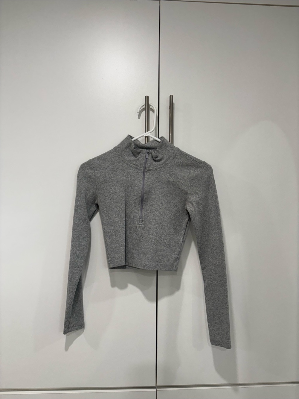 Aritzia Cropped Long-Sleeve Half-Zip Top - Gray
